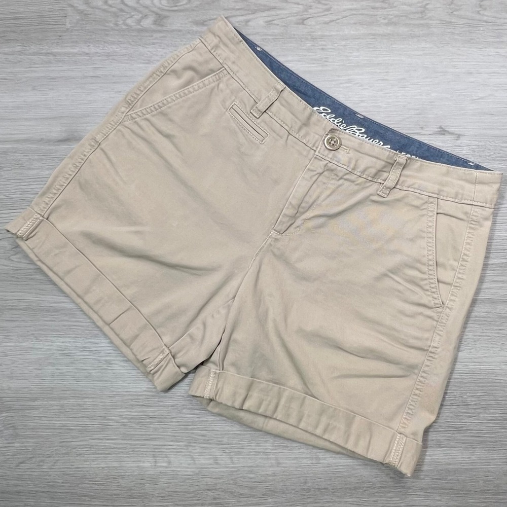 Eddie Bauer Women's Casual Khaki Shorts Size 6 Cuffed Hem Cotton Blend